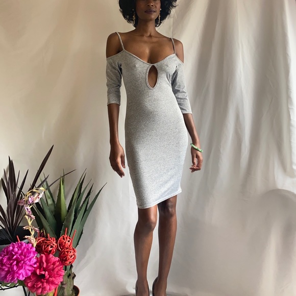 Off the shoulder style H&M Grey dress - Picture 3 of 4